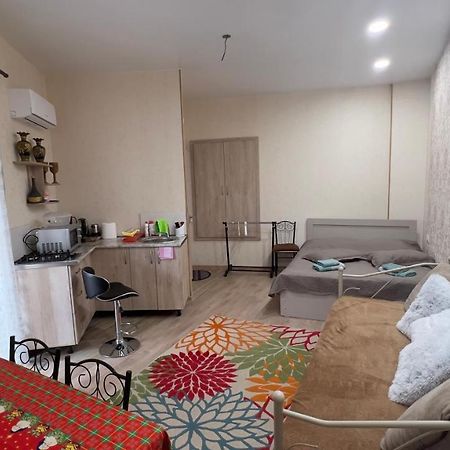 Guest House Beautiful Avlabar 第比利斯 外观 照片
