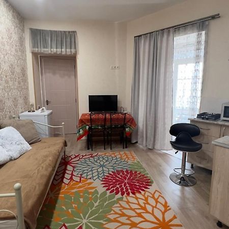 Guest House Beautiful Avlabar 第比利斯 外观 照片