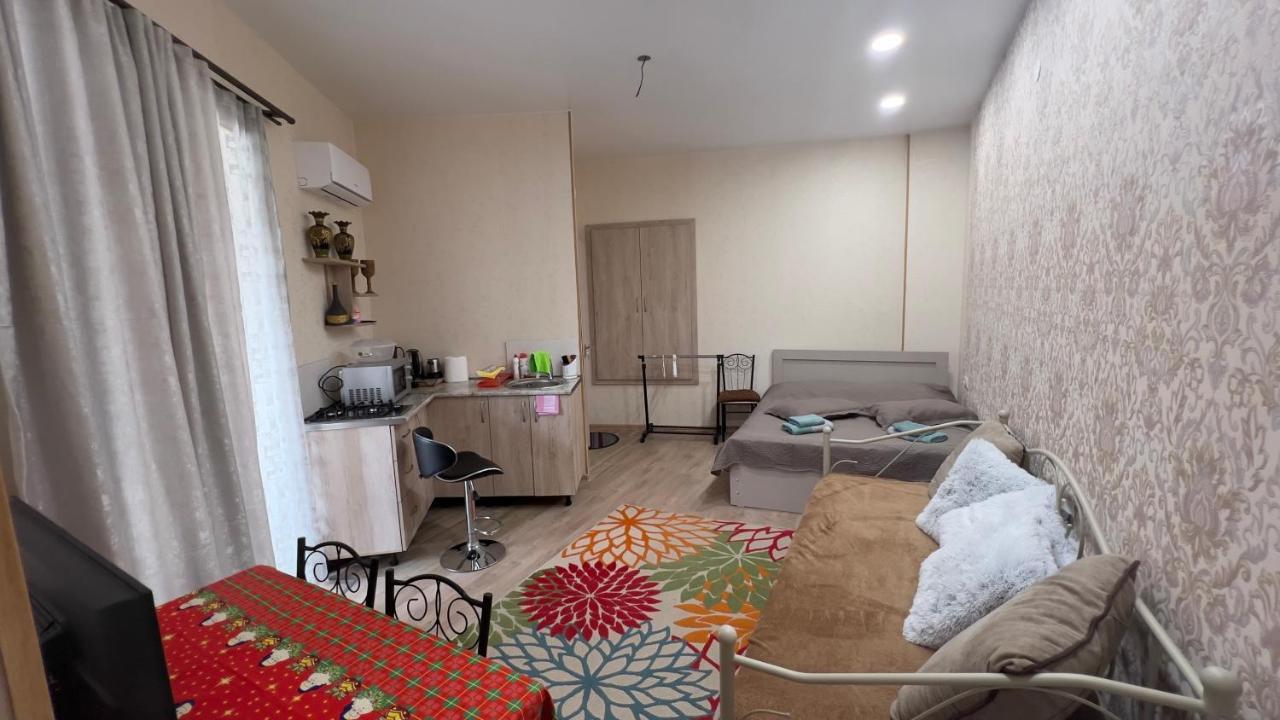 Guest House Beautiful Avlabar 第比利斯 外观 照片